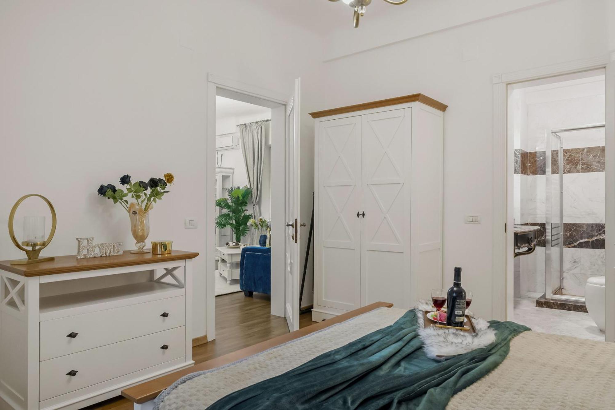 Sweet Luxury Three Rooms Apartment City Center Universitate Bucharest Exterior photo