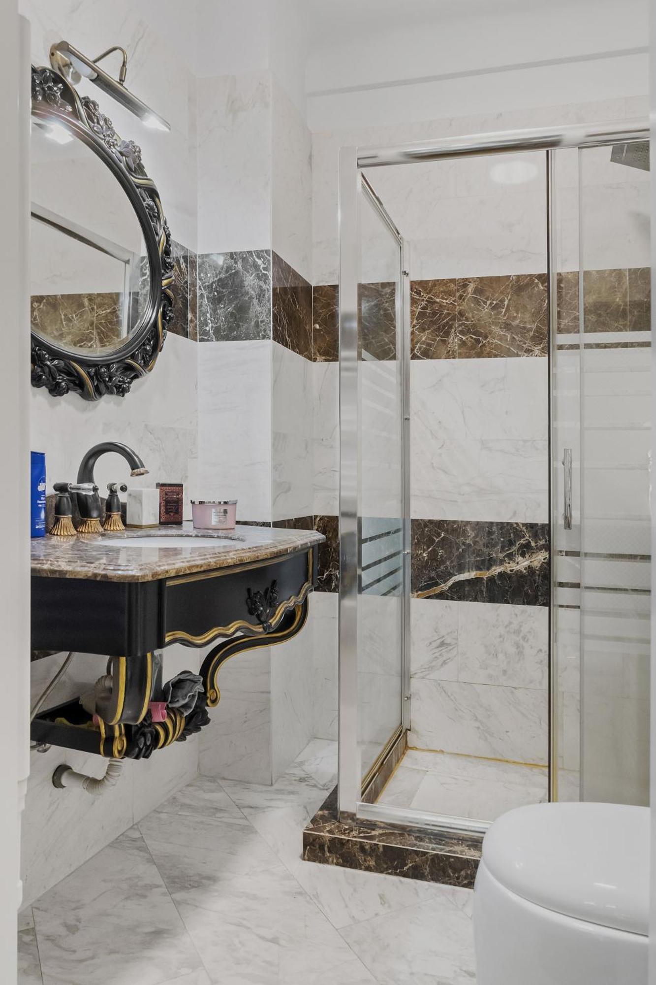 Sweet Luxury Three Rooms Apartment City Center Universitate Bucharest Exterior photo