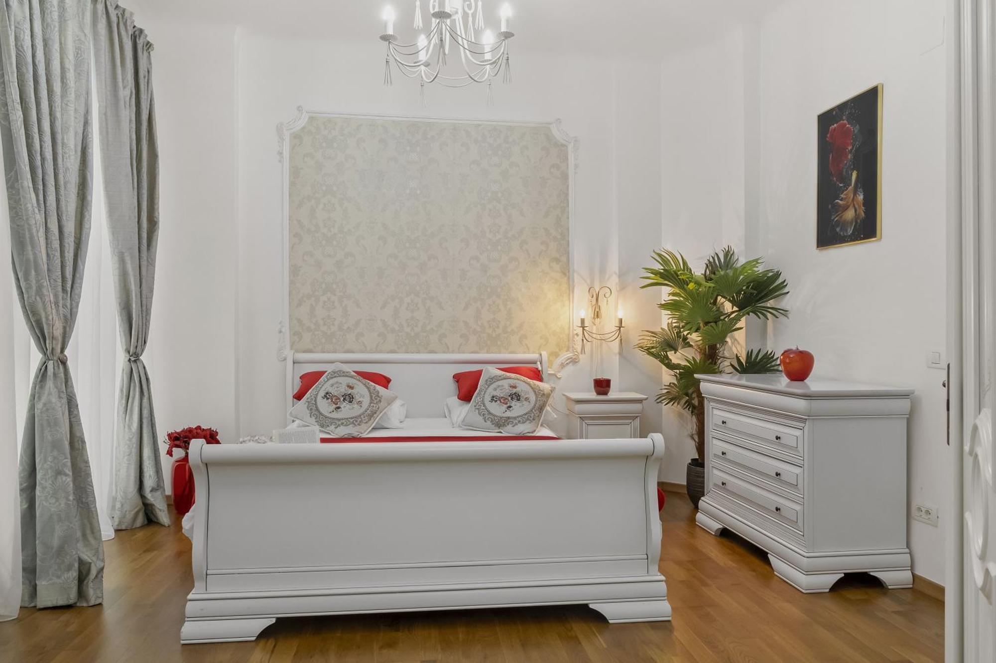 Sweet Luxury Three Rooms Apartment City Center Universitate Bucharest Exterior photo
