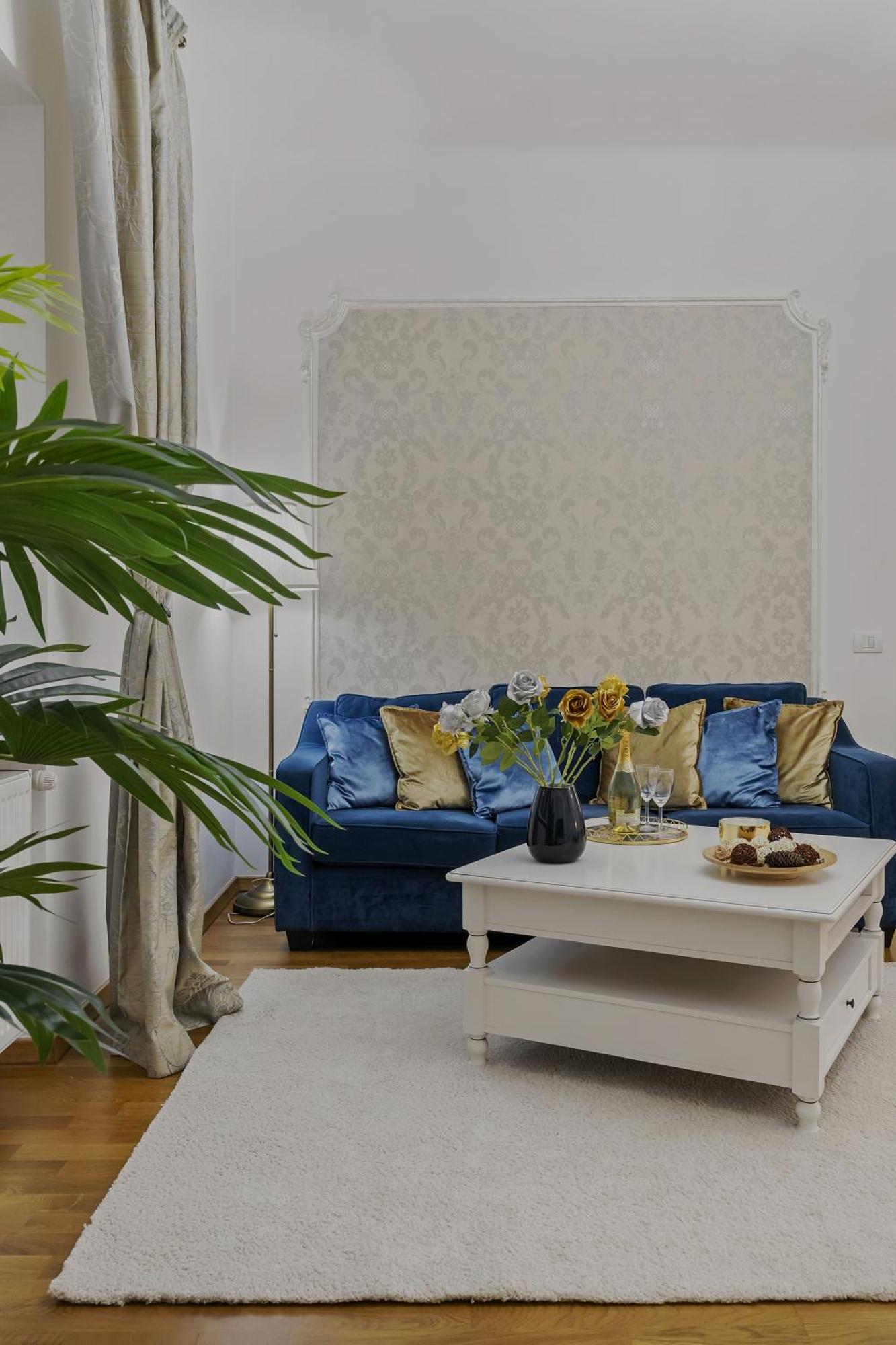 Sweet Luxury Three Rooms Apartment City Center Universitate Bucharest Exterior photo