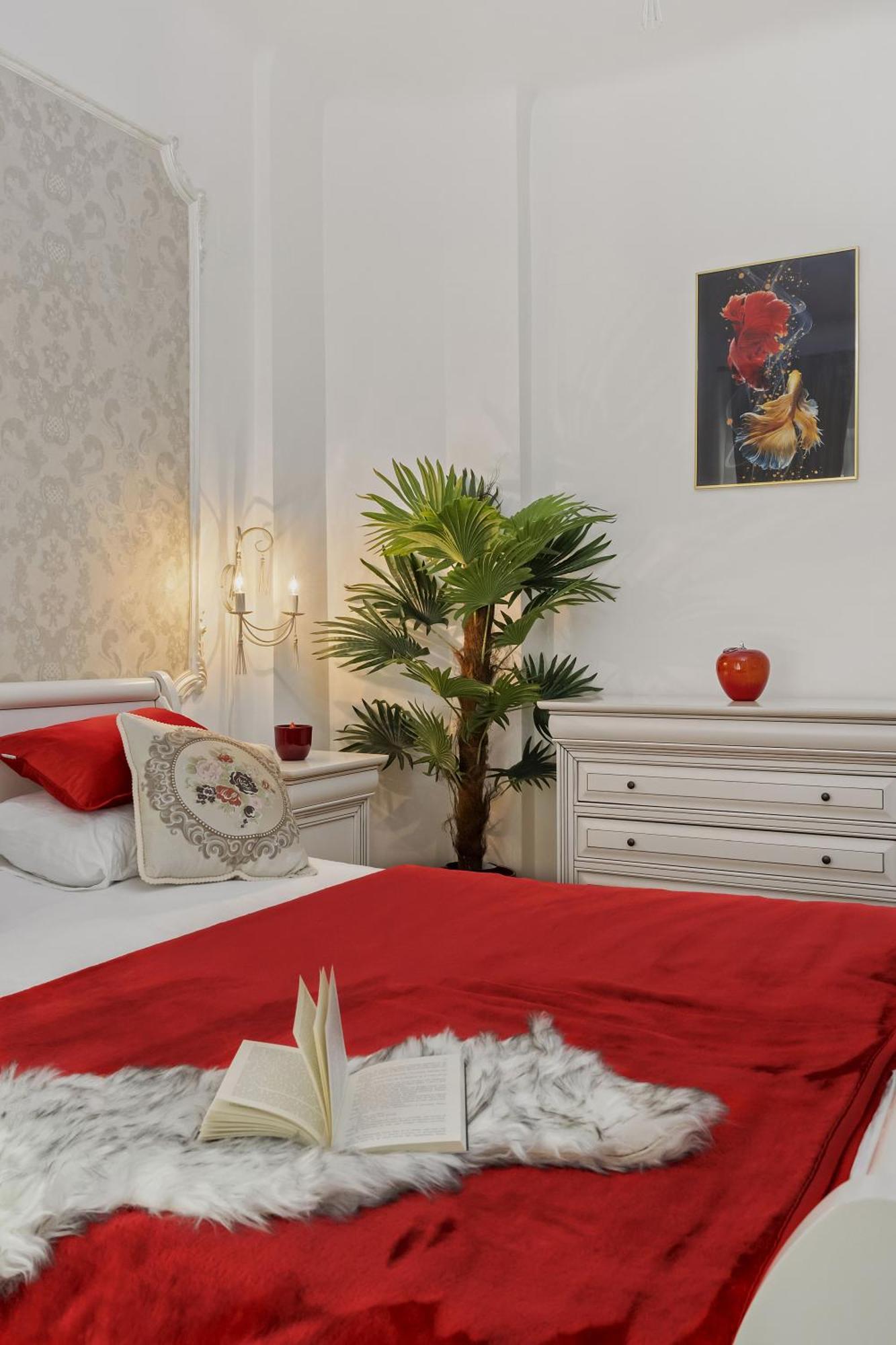 Sweet Luxury Three Rooms Apartment City Center Universitate Bucharest Exterior photo