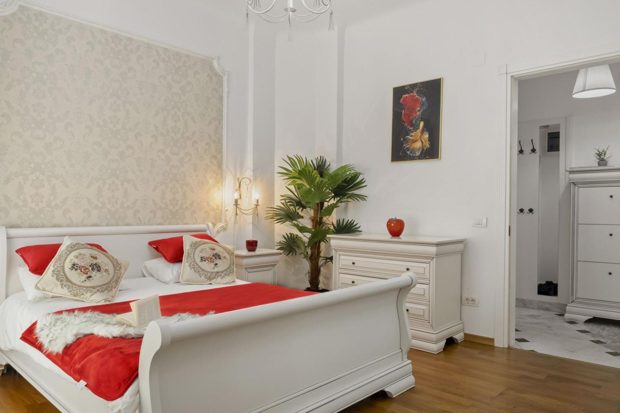 Sweet Luxury Three Rooms Apartment City Center Universitate Bucharest Exterior photo